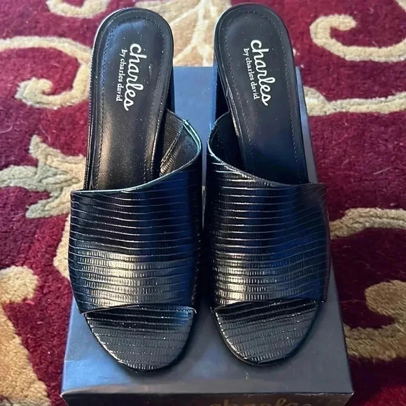 Charles Reveal Black Lizard Embossed Sandals Size 7.5 New with Tags - Picture 2 of 14